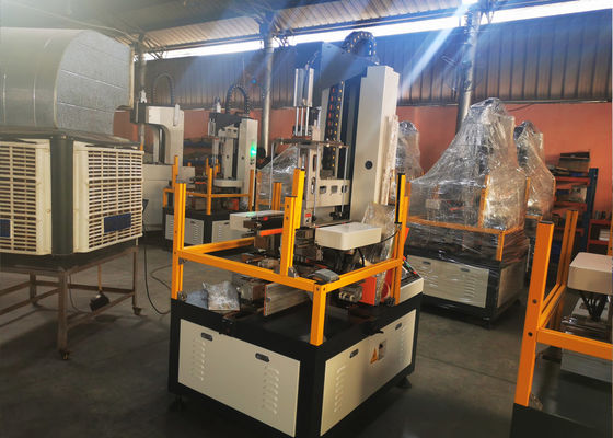 Semi автоматическая твердая коробка 950kg формируя машину 30pcs/min для коробки украшений подарка
