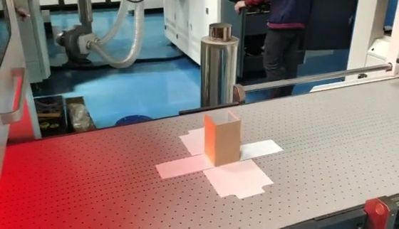 Восьмиугольная коробка делая машину которая подгоняна согласовывая покупательский спрос