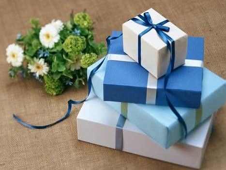 Вставлять подарочную коробку загоняет машину в угол со скоростью 70pcs в минуту для картонной коробки делая машину